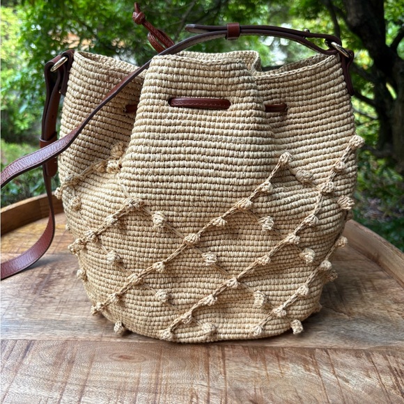 Embroidered Sezane raffia bag - Picture 9 of 17